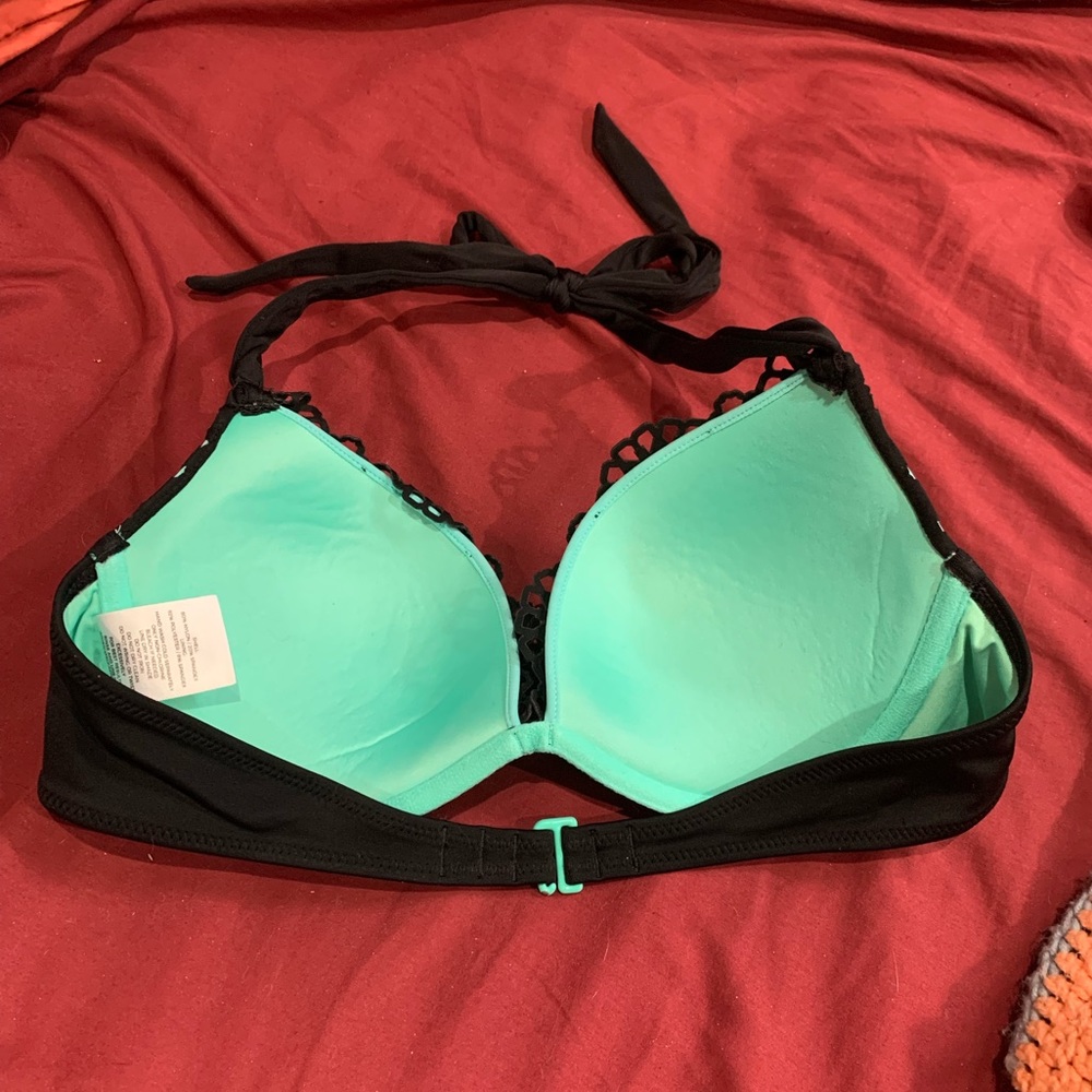 Black and Blue Bikini Top - Picture 2 of 3